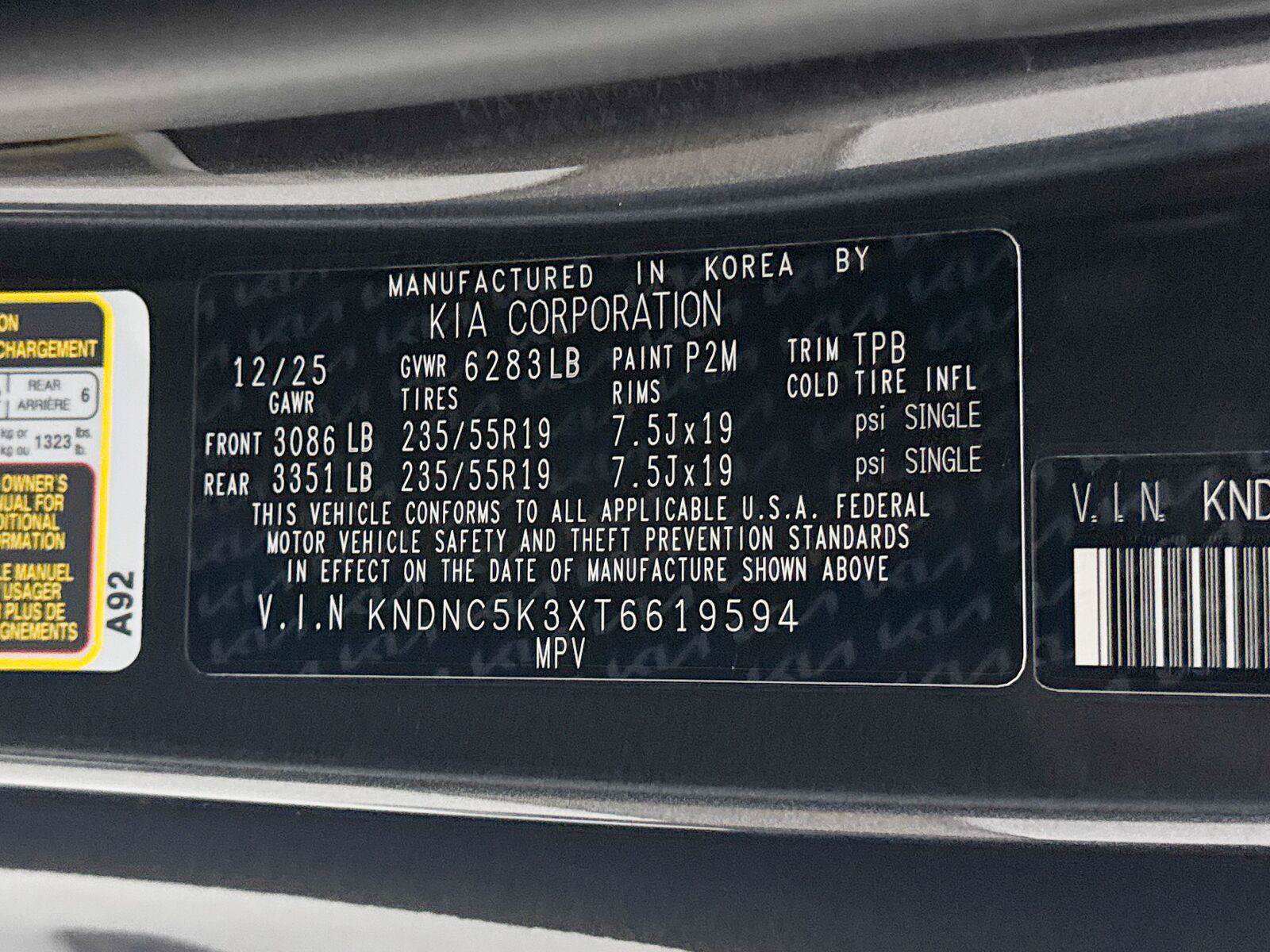 Used 2026 Kia Carnival EX FWD image 39
