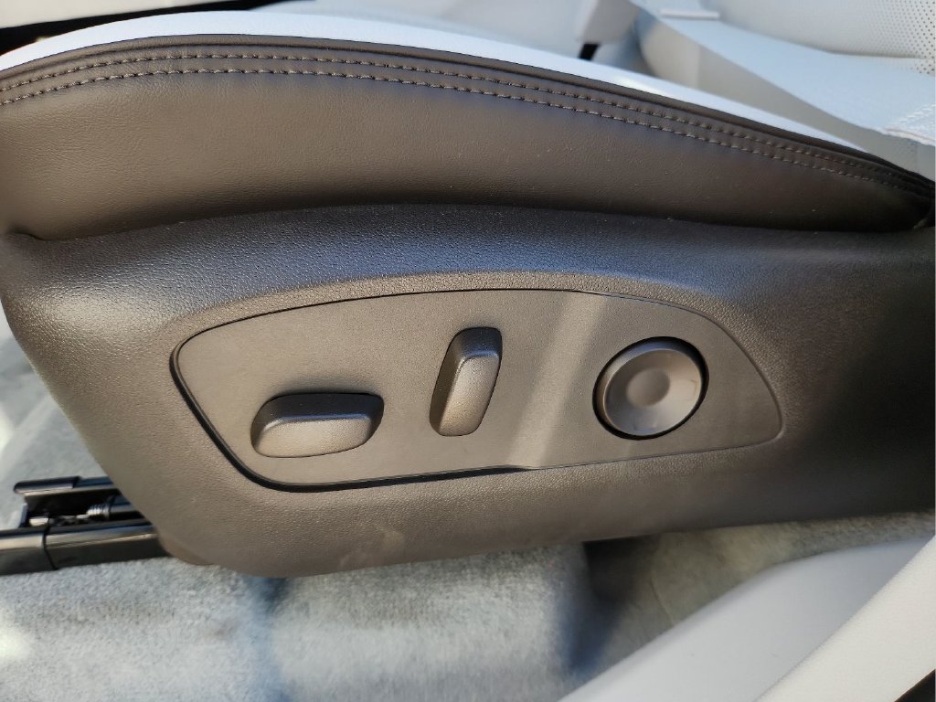 Used 2024 GMC Acadia Denali w/ LPO, Floor Liner Package FWD image 19
