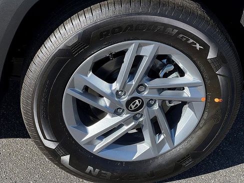 New 2026 Hyundai Tucson SE image 6