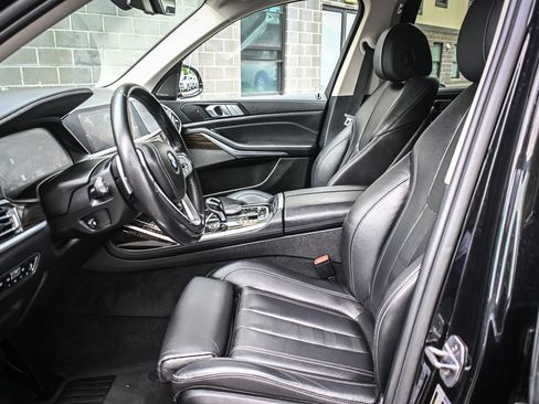 Used 2020 BMW X7 xDrive40i w/ Premium Package AWD/4WD image 8