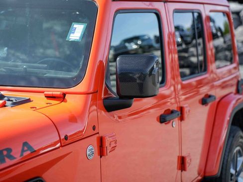 Used 2020 Jeep Wrangler Unlimited Sahara w/ Uconnect 4C Nav & Sound Group AWD/4WD image 10