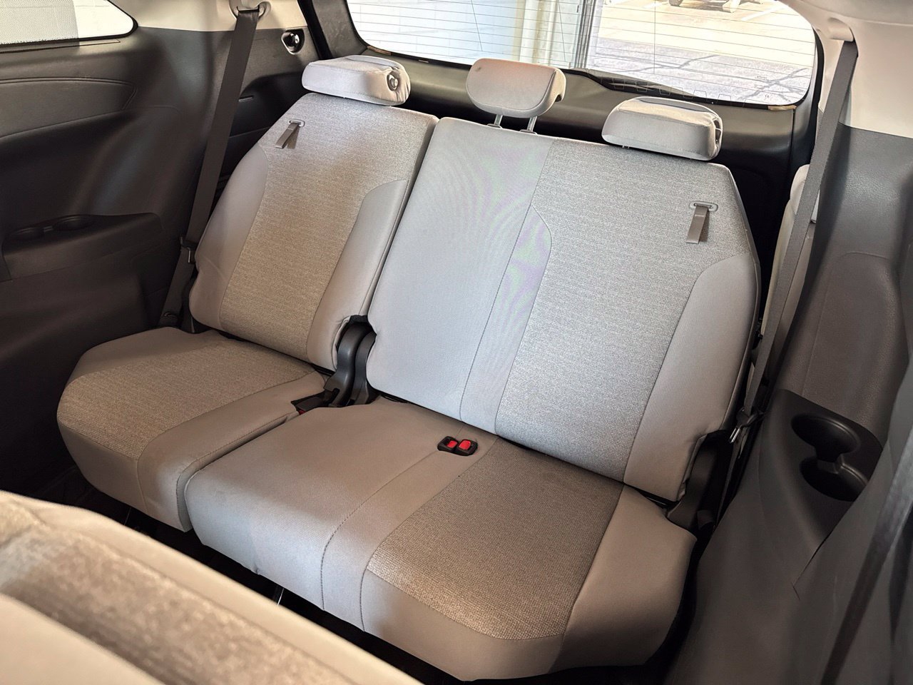 Certified 2026 Toyota Sienna LE AWD/4WD image 41