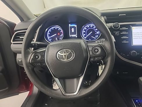 Used 2019 Toyota Camry LE FWD image 30