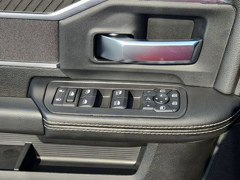 New 2026 RAM 3500 Big Horn AWD/4WD image 12