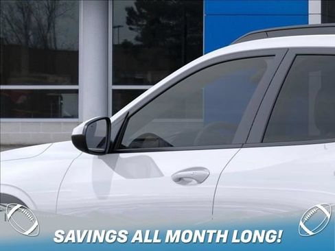 New 2026 Chevrolet Trax LT w/ Driver Confidence Package FWD image 12