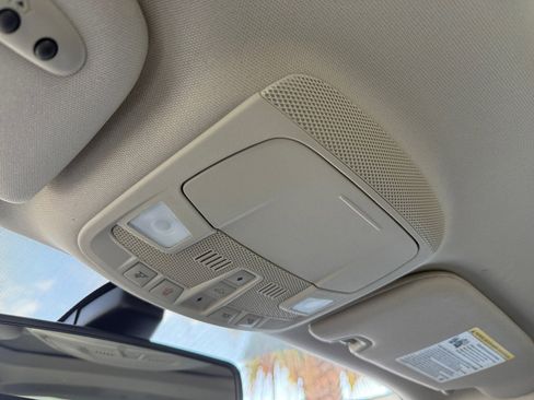 Used 2020 Ford Fusion Energi Titanium image 20