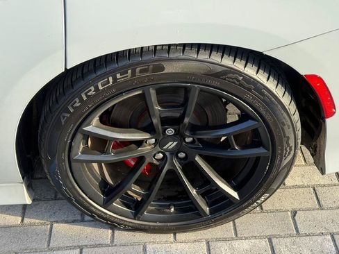 Used 2022 Dodge Charger Scat Pack w/ Dynamics Package RWD image 38