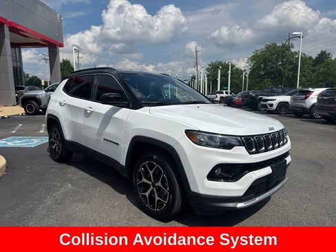 Used 2025 Jeep Compass Limited AWD/4WD image 9