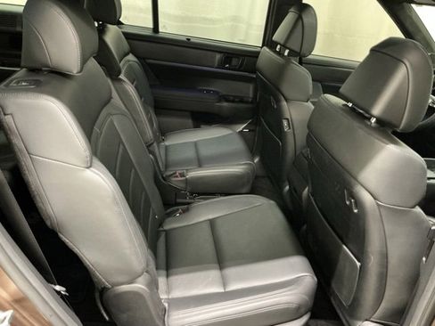 Used 2024 Hyundai Santa Fe Calligraphy image 18