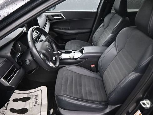 Used 2025 Mitsubishi Outlander SE AWD/4WD image 22