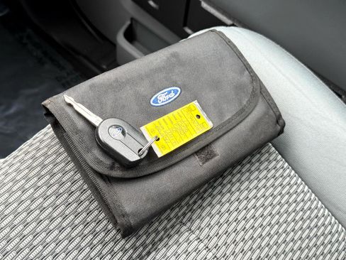 Used 2016 Ford F250 XLT w/ XLT Premium Package image 26