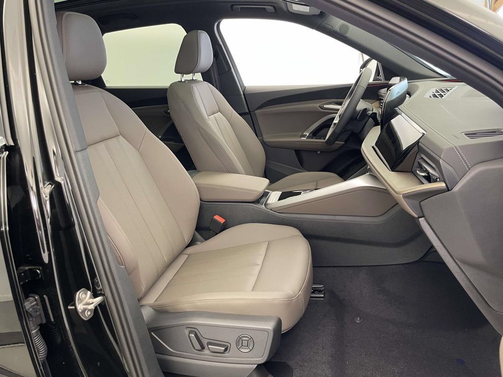 New 2026 Audi Q5 Premium Plus AWD/4WD image 23