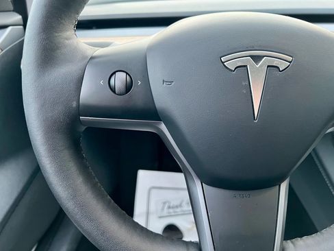 Used 2023 Tesla Model 3 Standard Range image 24