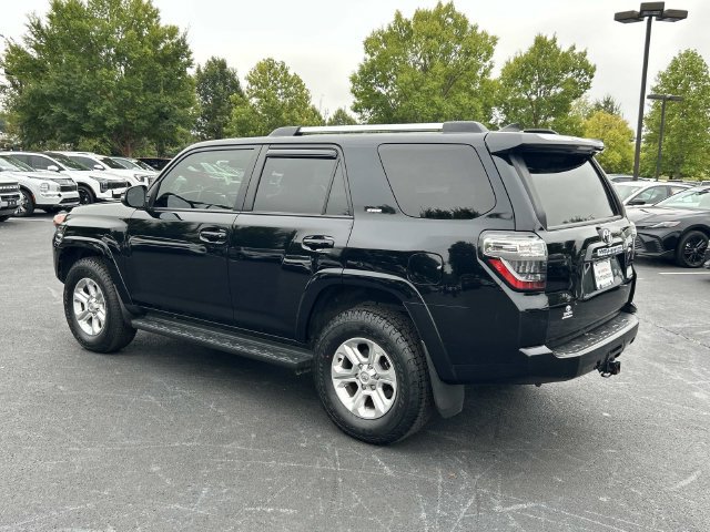 Used 2022 Toyota 4Runner SR5 Premium w/ Moonroof Package AWD/4WD image 6