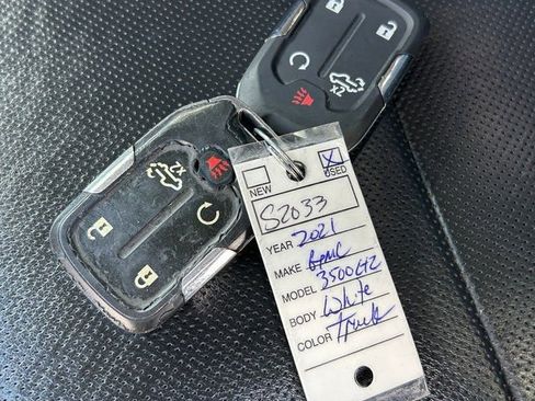 Used 2021 Chevrolet Silverado 3500 LTZ w/ Z71 Off-Road Package image 39