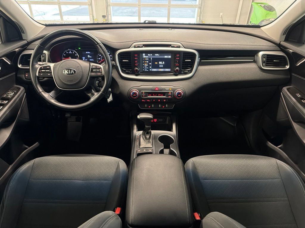 Used 2019 Kia Sorento AWD w/ LX Convenience Package image 89