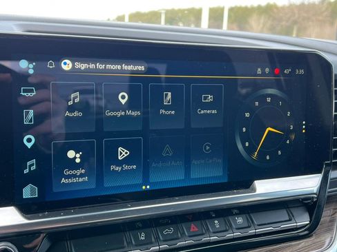 Used 2025 Chevrolet Silverado 2500 LT w/ Convenience Package image 24