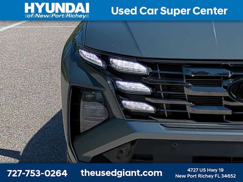 Used 2025 Hyundai Tucson Limited AWD/4WD image 9