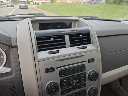 Used 2011 Ford Escape XLT w/ 201A Rapid Spec Order Code image 16