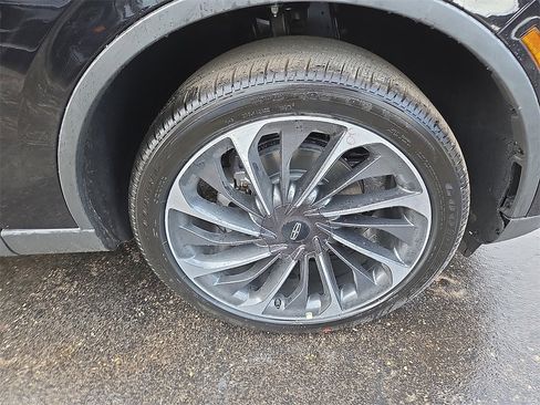 New 2026 Lincoln Aviator Reserve image 7