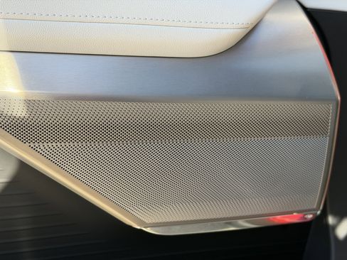 New 2026 Cadillac Vistiq Luxury AWD/4WD image 20
