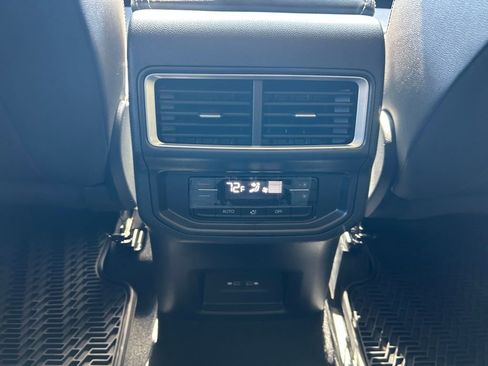 New 2026 Volkswagen Atlas SE image 47