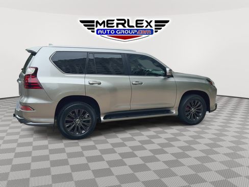 Used 2020 Lexus GX 460 Luxury w/ Luxury Sport Package AWD/4WD image 8