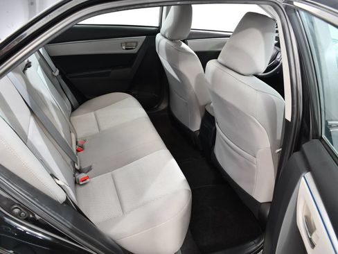 Used 2016 Toyota Corolla LE FWD image 19