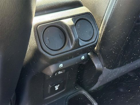 Used 2021 Jeep Gladiator Sport image 13