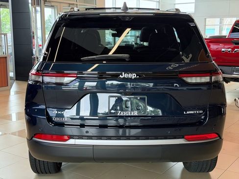 New 2026 Jeep Grand Cherokee Limited w/ Luxury Tech Group II AWD/4WD image 6