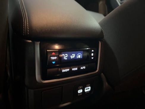 Used 2024 Subaru Ascent Premium w/ Convenience Package image 50