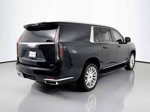 Used 2023 Cadillac Escalade ESV Premium Luxury image 7