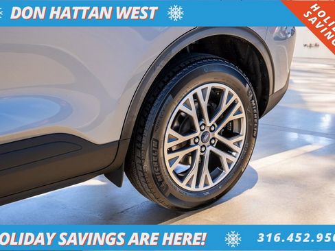 Used 2022 Ford Escape SEL image 41