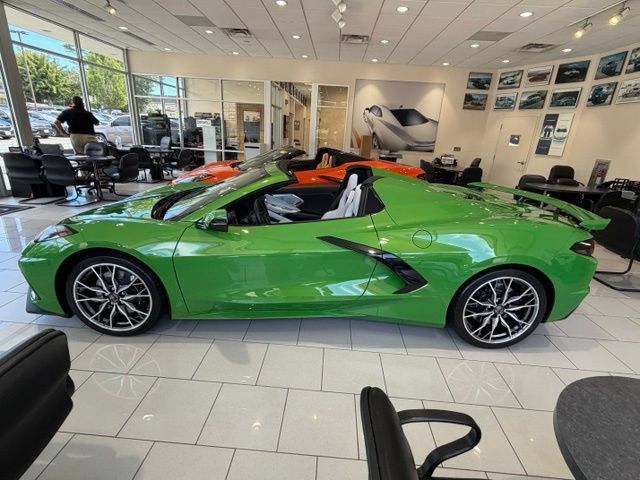 Used 2026 Chevrolet Corvette Stingray Preferred Conv w/ Z51 Performance Package RWD image 4
