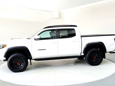 Used 2023 Toyota Tacoma TRD Pro AWD/4WD image 3