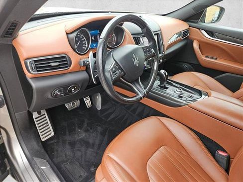 Used 2017 Maserati Levante S image 16