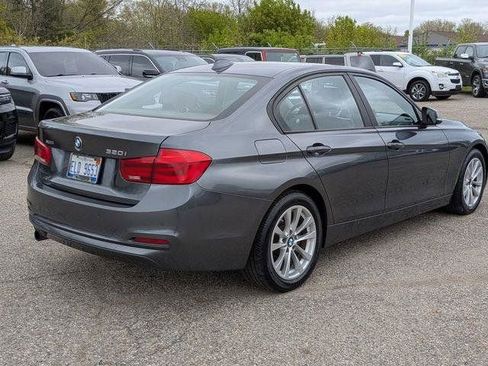 Used 2016 BMW 320i xDrive Sedan AWD/4WD image 5