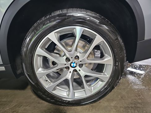 Certified 2024 BMW X5 xDrive40i w/ Premium Package AWD/4WD image 35