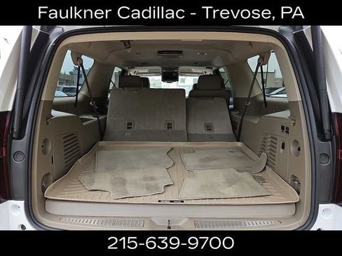 Used 2020 Chevrolet Suburban Premier AWD/4WD image 30