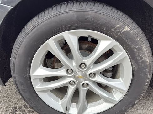 Used 2018 Chevrolet Malibu LT w/ Leather Package FWD image 13
