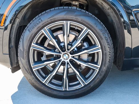 Used 2023 BMW X5 xDrive40i w/ M Sport Package image 13