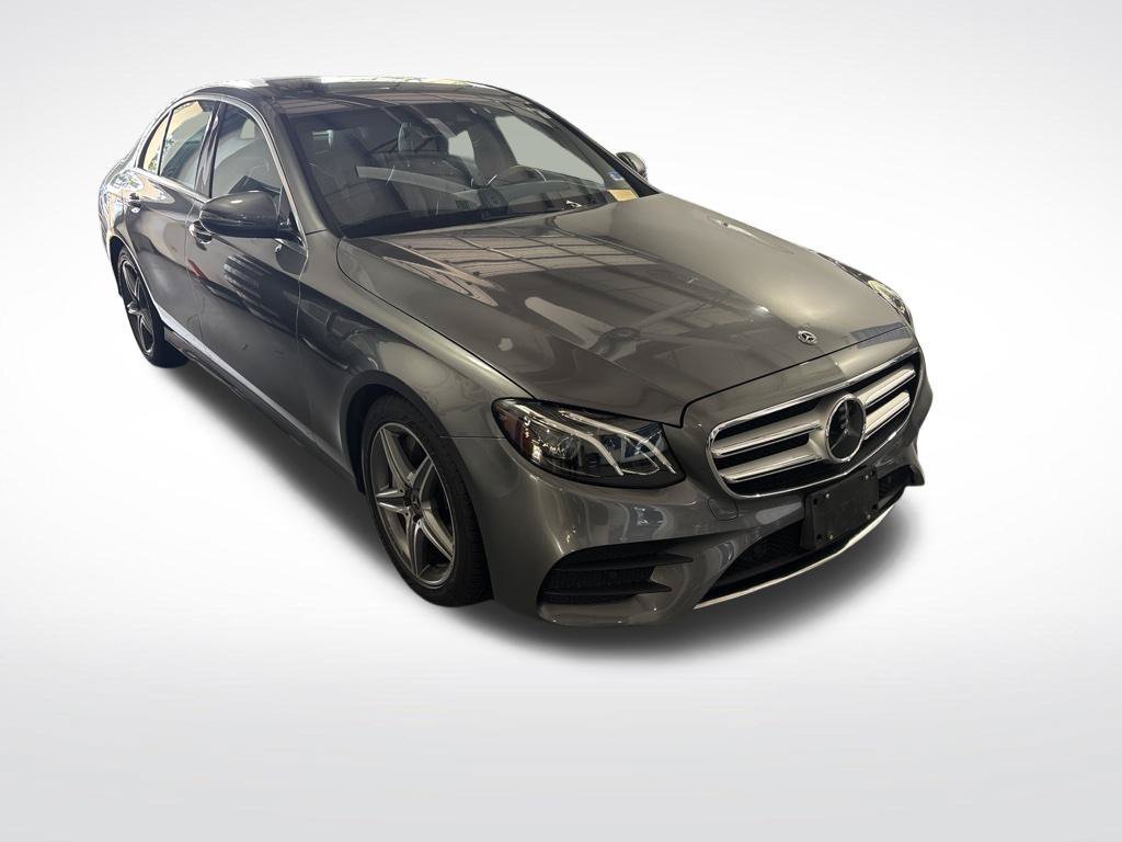 Used 2019 Mercedes-Benz E 300 image 4