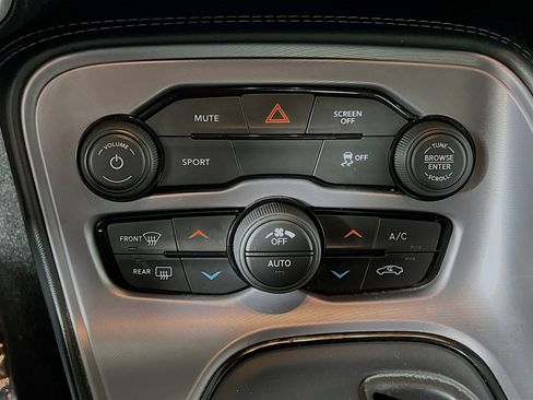 Used 2023 Dodge Challenger SXT image 26