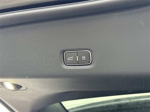 New 2025 Lincoln Navigator L Reserve w/ Jet Appearance Package image 13