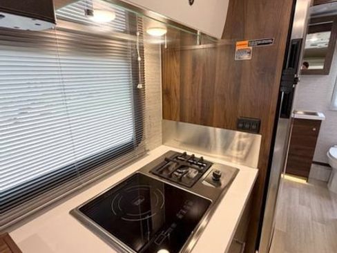 Used 2023 Mercedes-Benz Sprinter 3500 image 13