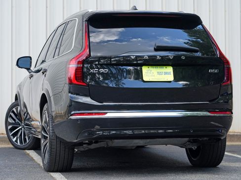 Used 2025 Volvo XC90 B5 Ultra w/ Protection Package Premier AWD/4WD image 6