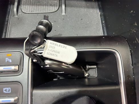 Certified 2025 Hyundai Sonata Limited image 29