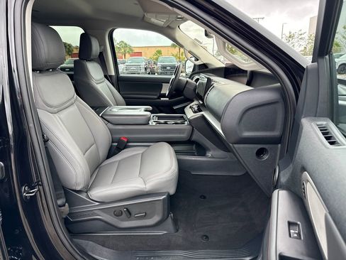 Used 2025 Ford Expedition Max Active image 26
