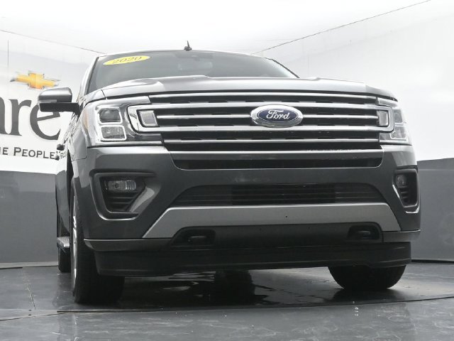 Used 2020 Ford Expedition XLT w/ Equipment Group 202A AWD/4WD image 3