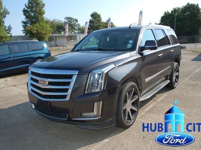 Used 2016 Cadillac Escalade Luxury